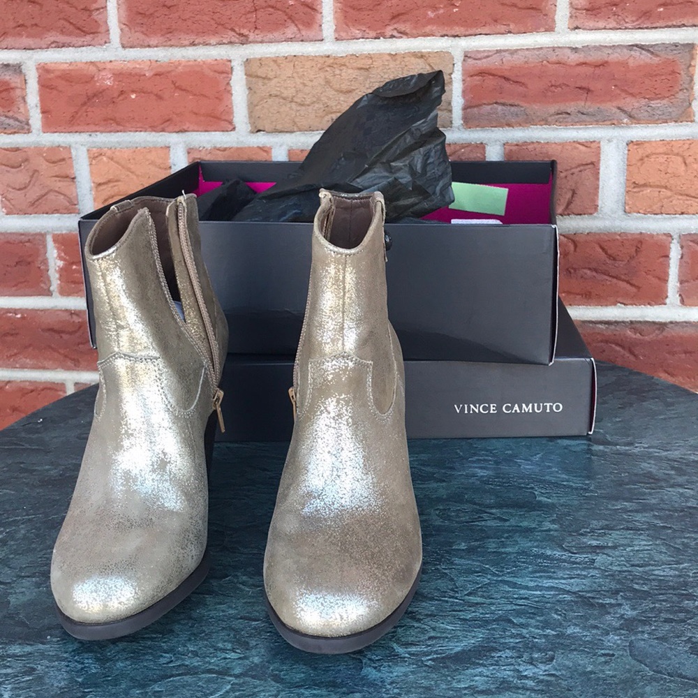Vince Camuto “Hammerton Leather Ankle Boot”